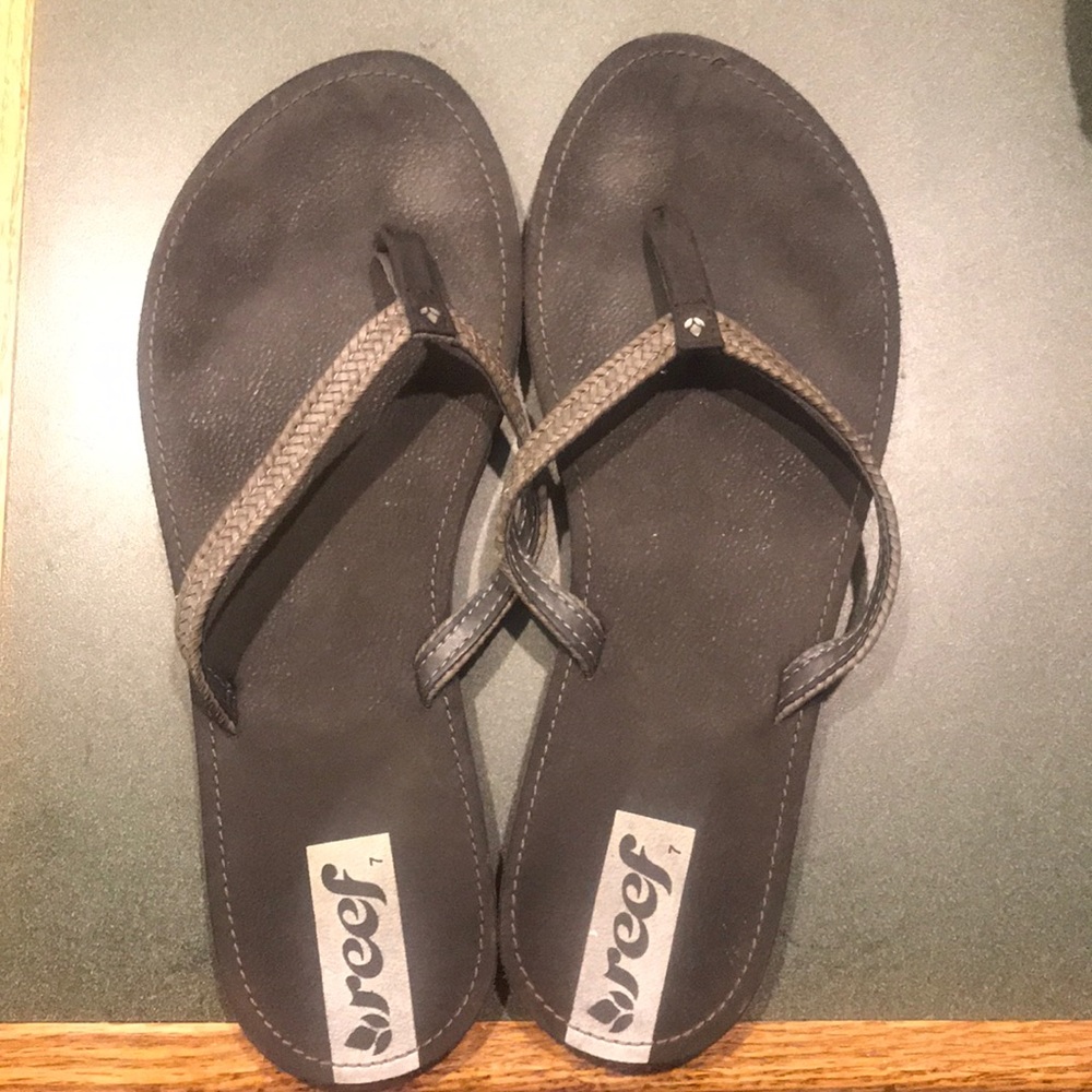 Black Reef flip flops